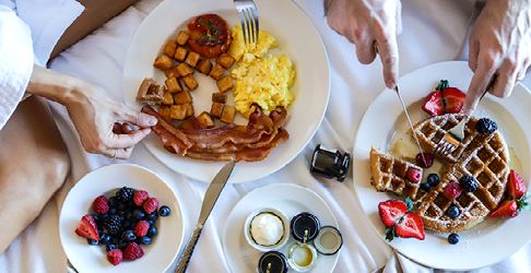 inroomdining-486x273